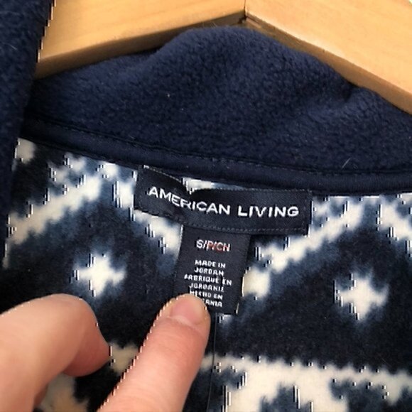 NEW NWT AMERICAN LIVING Blue Navy Cream Aztec Tribal Print Fleece Vest Small S - Picture 5 of 12